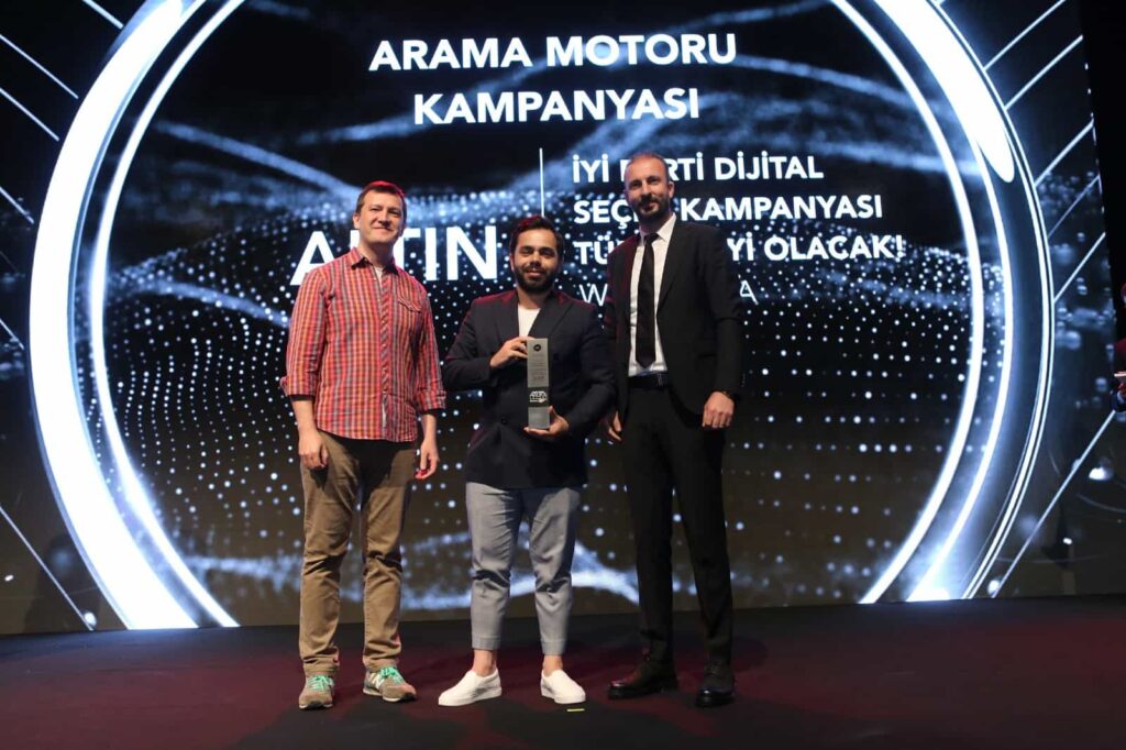 Social Media Awards Jüri Altın Ödülü